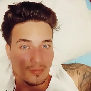 Meet your Posher, Alain